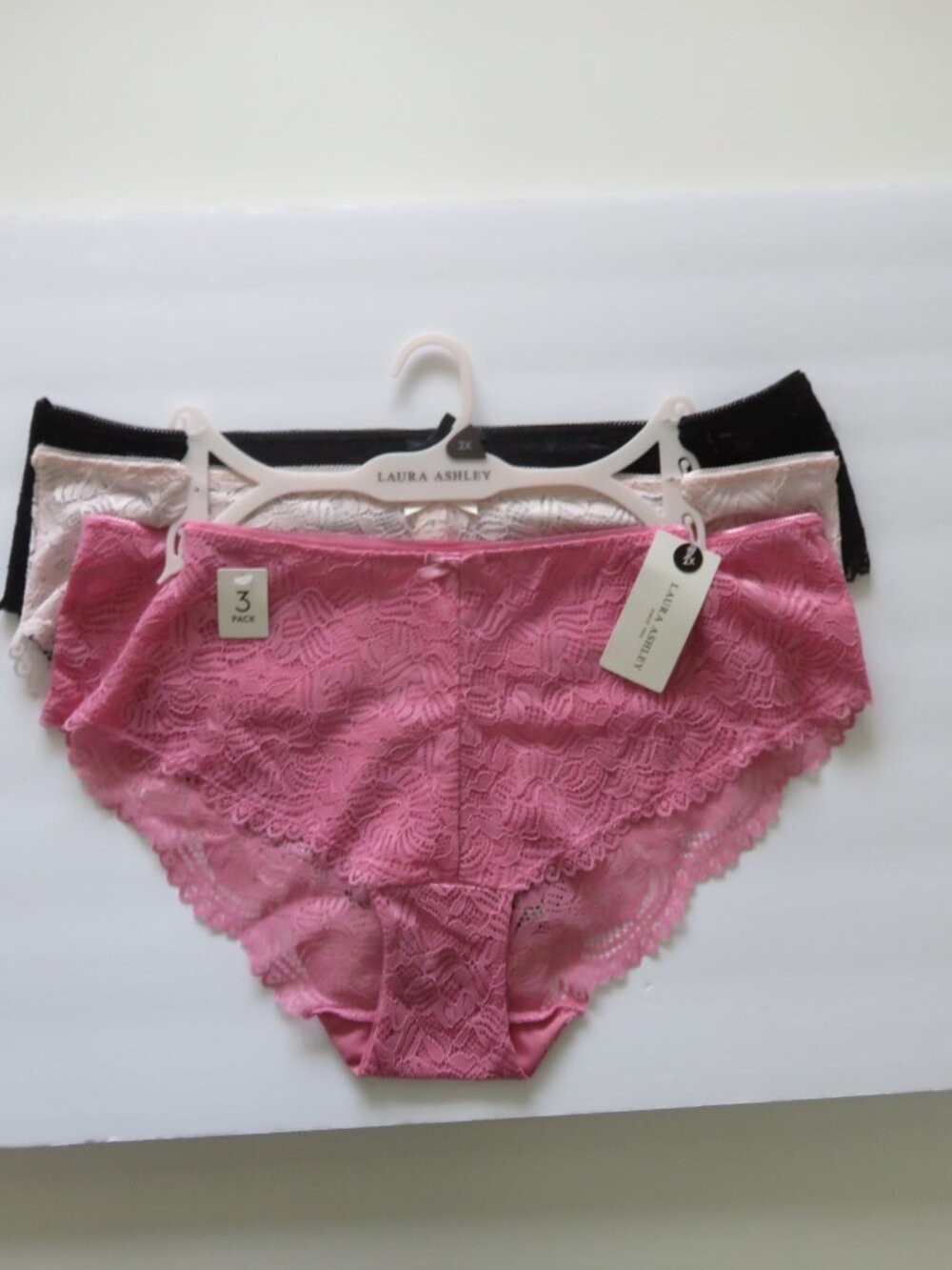 (#144) 3- Pack Laura Ashley Lace Women's Panty Size 2x
